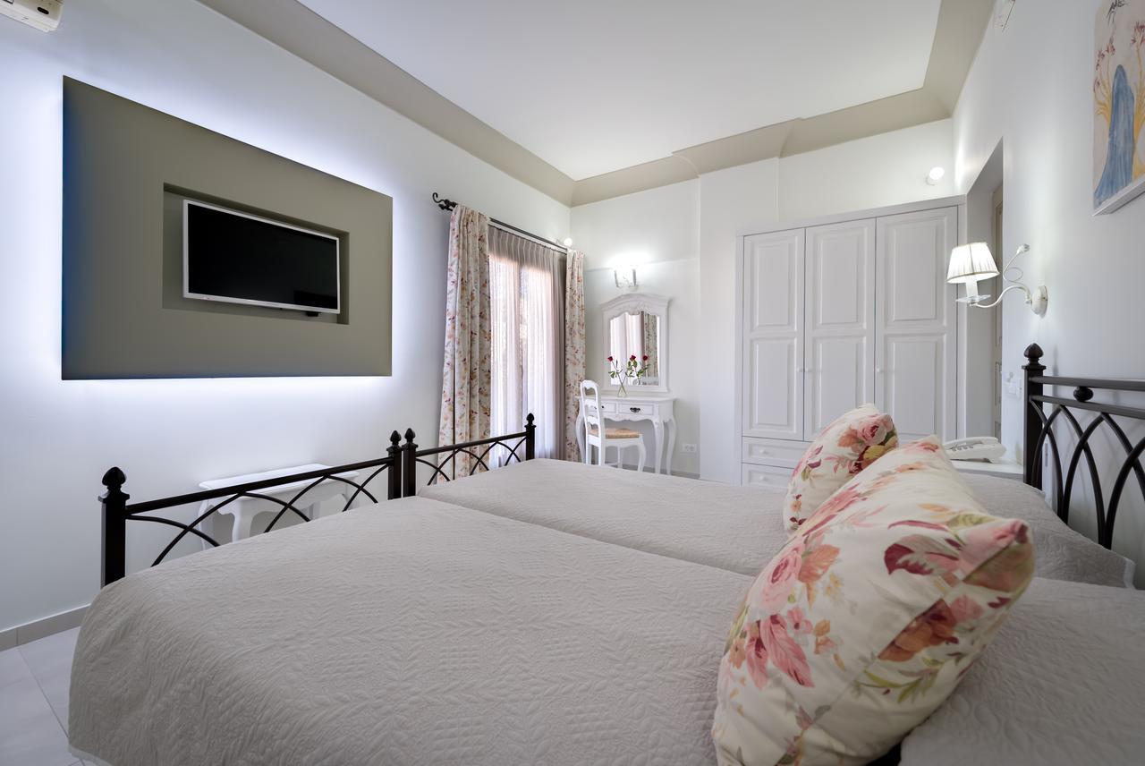 Zephyros Hotel 3*