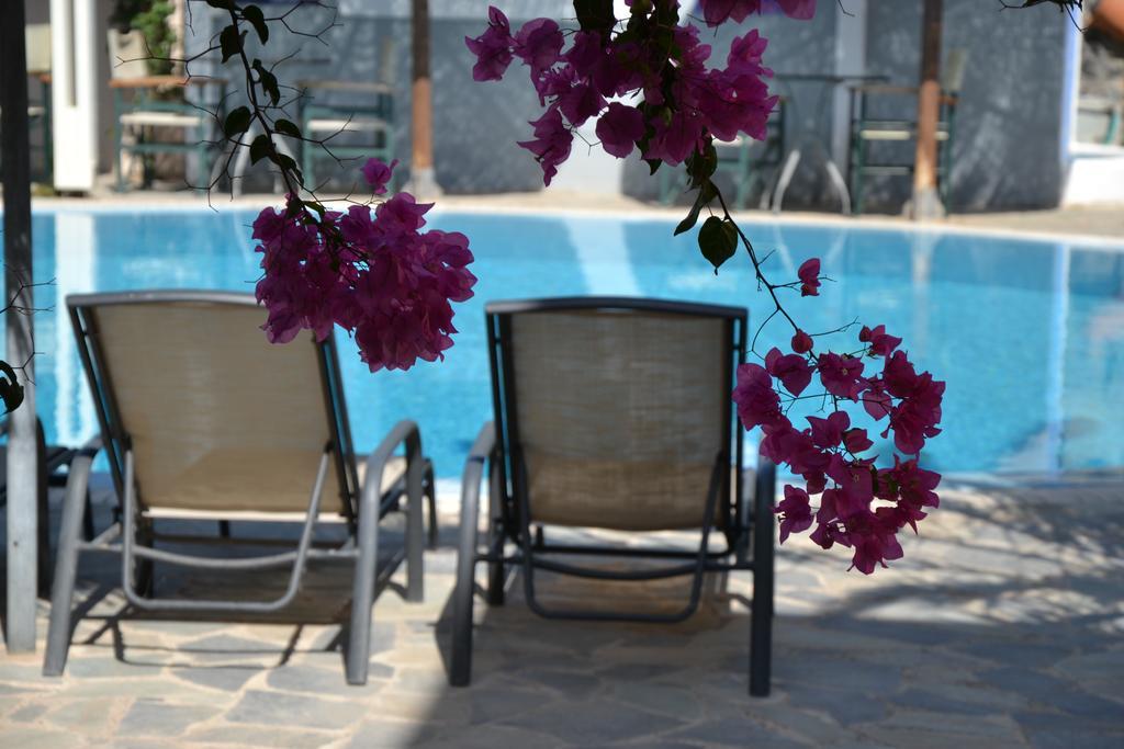 Zephyros Hotel