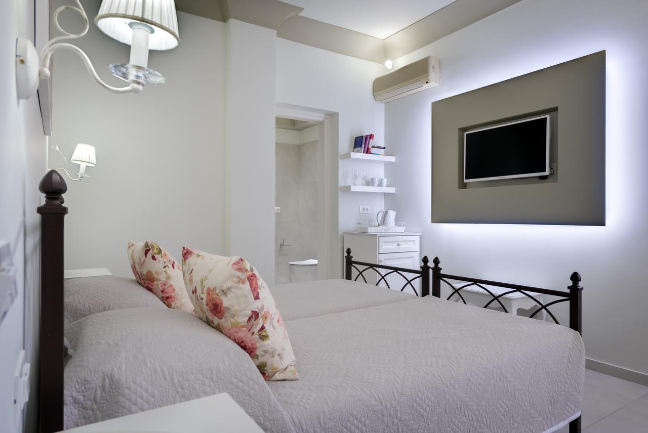 Zephyros Hotel